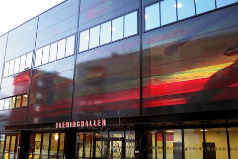 Downstairs, an ICA market operates in Fleminghallen, and upstairs there is a sports arena.