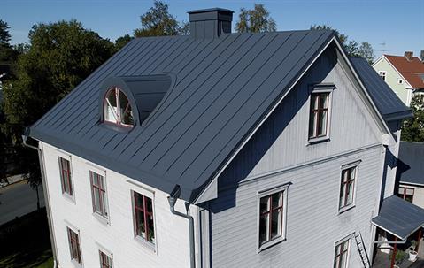 plannja-planplåt-023-700